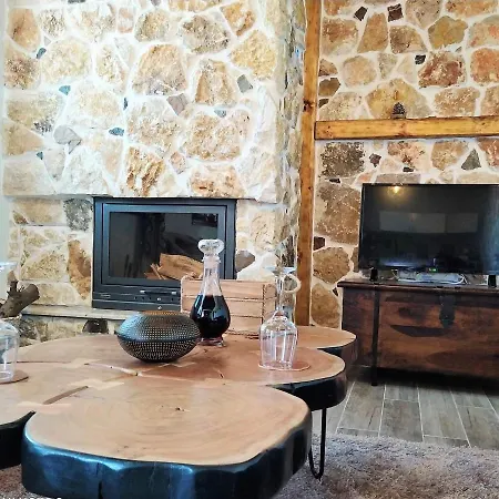 Rustic House Apartment Embonas
