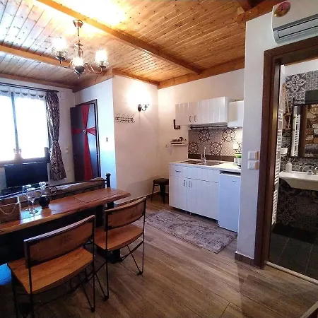 Rustic House Apartment Embonas