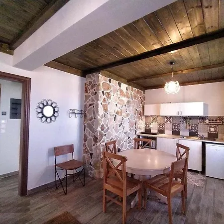 Rustic House Apartment Embonas